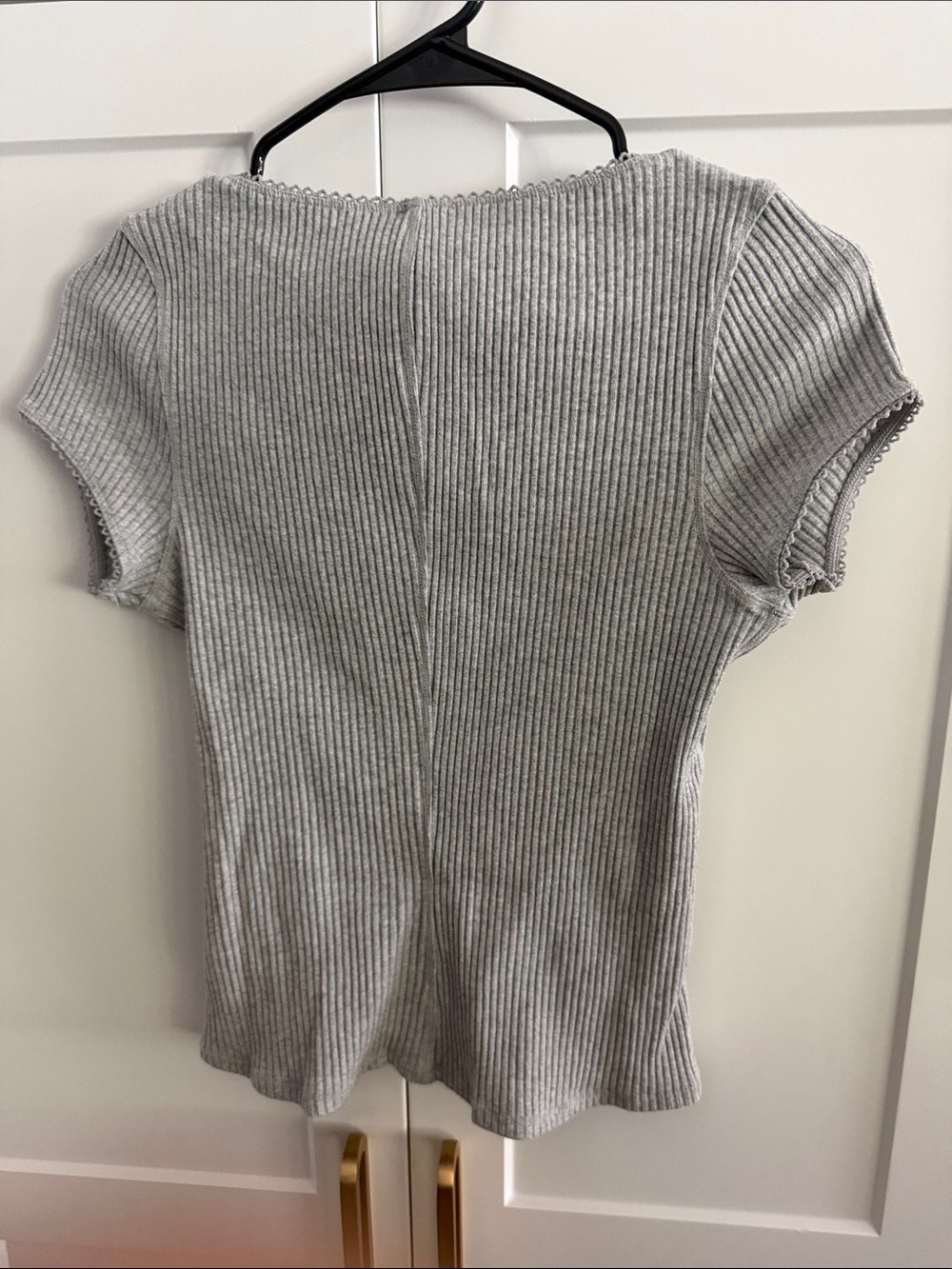 Intimately Light Gray Ribbed Button-Front Top Size Small - Picture 3 of 3